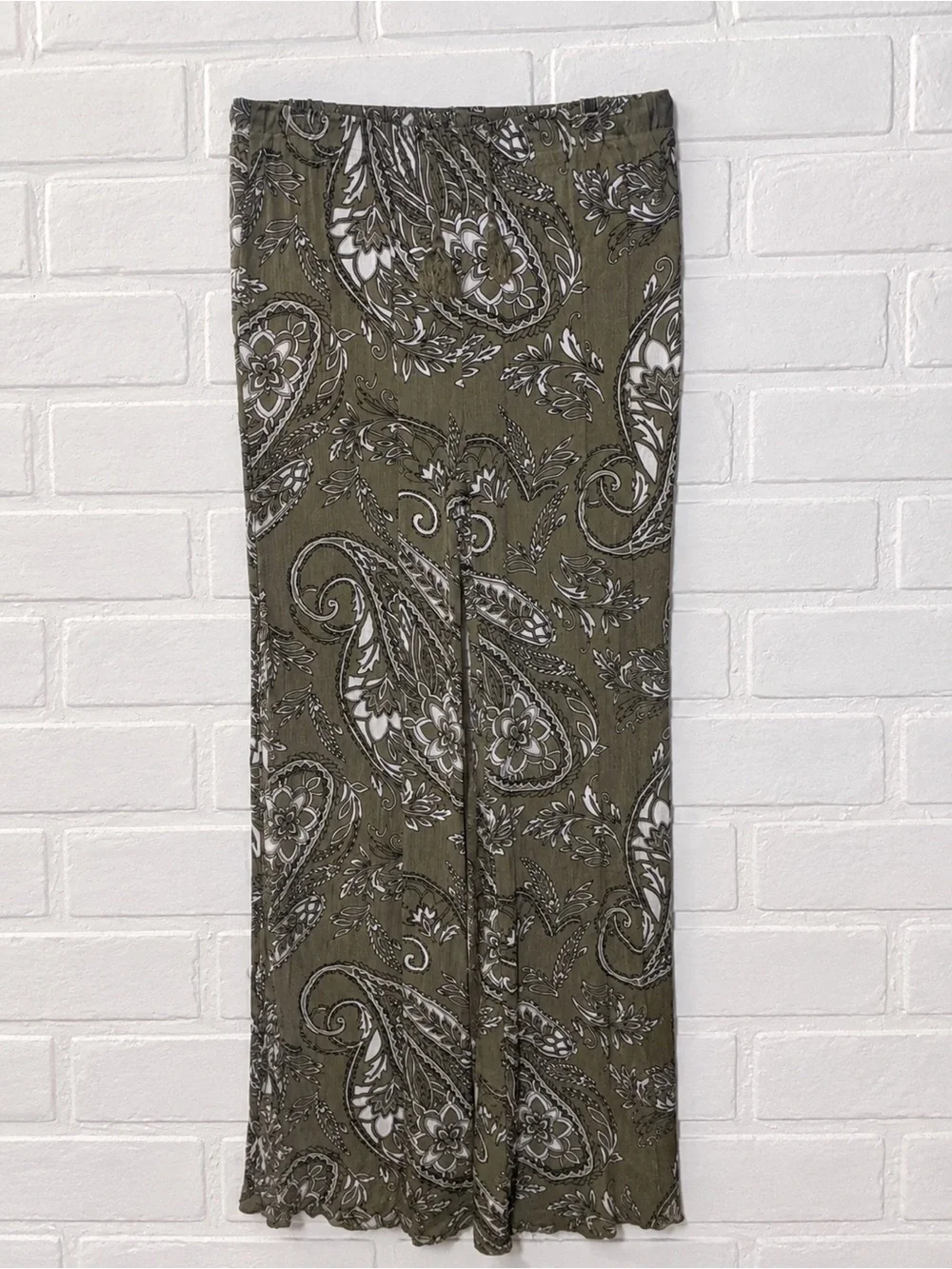 New York & Company Olive Paisley Pants